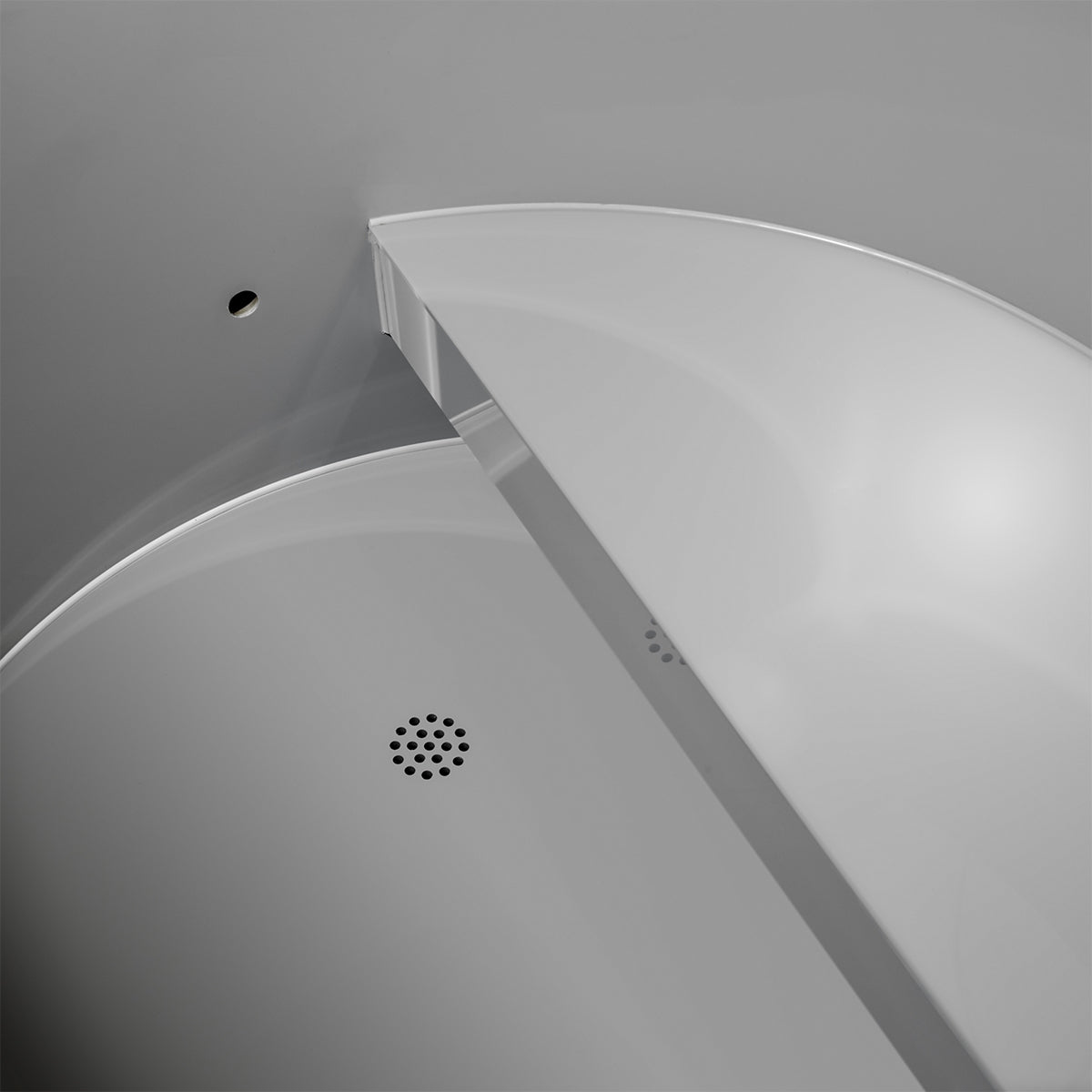 Golden Designs Dynamic Cold Therapy PVC Barrel Cold Plunge